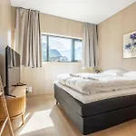 Beautiful In Lofoten Housing Up To 6 Guests! بيت للعطل *