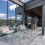 Beautiful In Lofoten Housing Up To 6 Guests! بيت للعطل Lyngværet