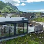 Beautiful In Lofoten Housing Up To 6 Guests! * Lyngværet