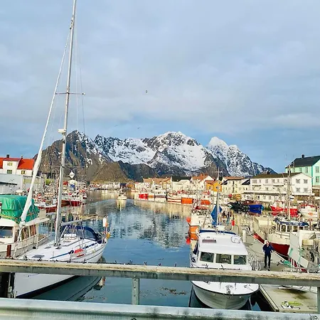 Beautiful In Lofoten Housing Up To 6 Guests! Lyngværet
