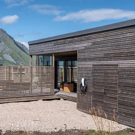 Beautiful In Lofoten Housing Up To 6 Guests!
