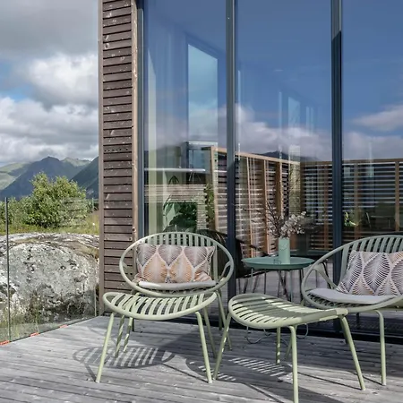 Beautiful In Lofoten Housing Up To 6 Guests! 別荘 *