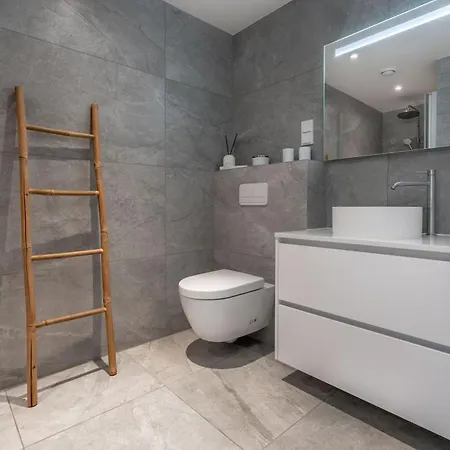 Vakantiehuis Beautiful In Lofoten Housing Up To 6 Guests! *