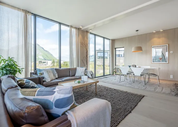 Beautiful In Lofoten Housing Up To 6 Guests! 別荘 *