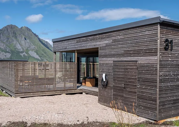 Beautiful In Lofoten Housing Up To 6 Guests!
