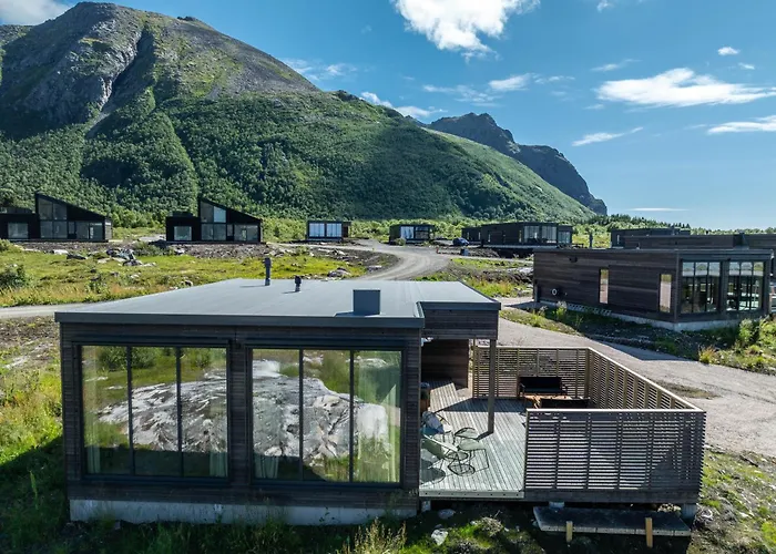 Semesterbostad Beautiful In Lofoten Housing Up To 6 Guests! Lyngværet