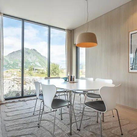 度假居 Beautiful In Lofoten Housing Up To 6 Guests!